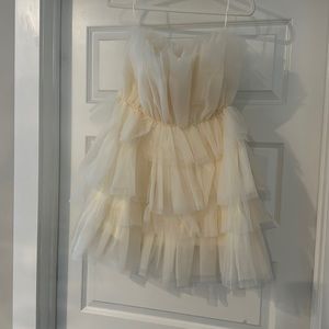 Vici Tulle White Dress size large